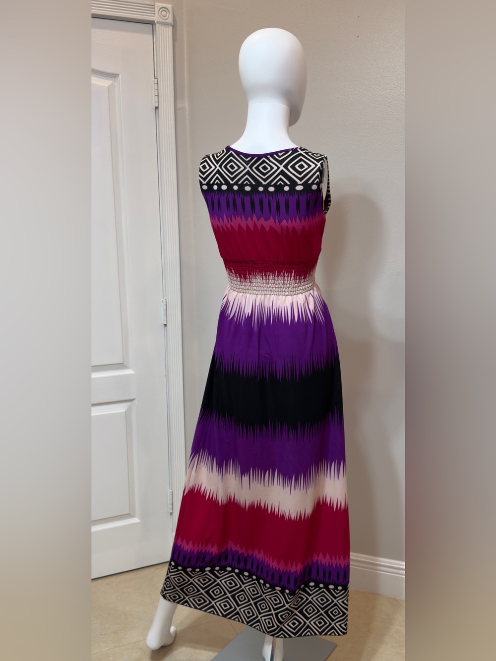Jon & Anna New York V- Neck Sleeveless Woman Multicolor & Print Color . Size : M - Picture 7 of 14